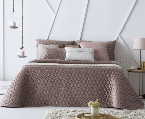 Prabangi velvetinė lovatiesė "Naroa Malva", pelenų avietinės spalvos
